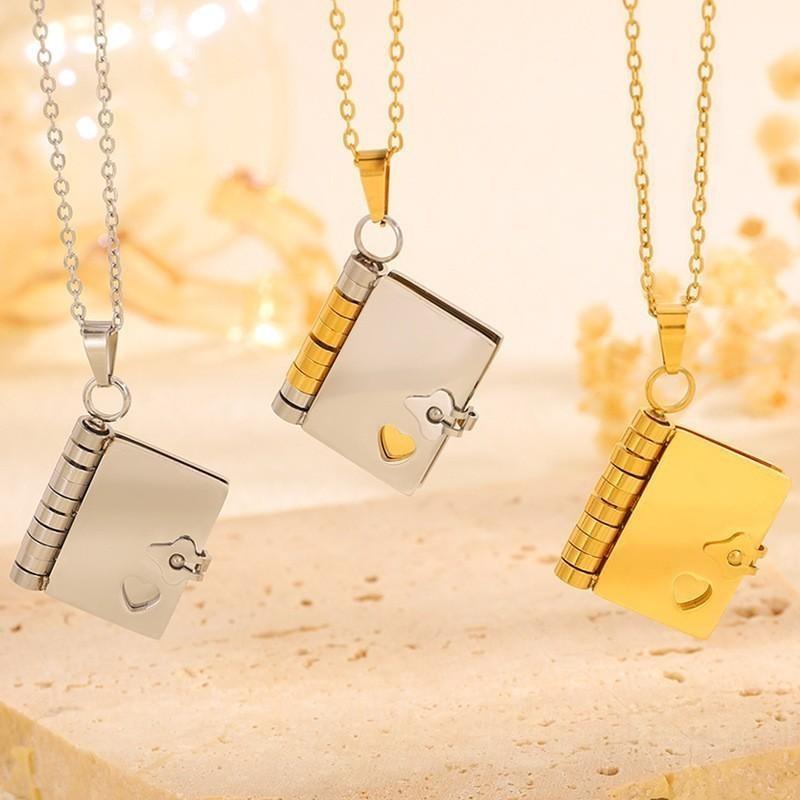 Envelope Necklace Custom Text  - Custom Photo Book recension och pris